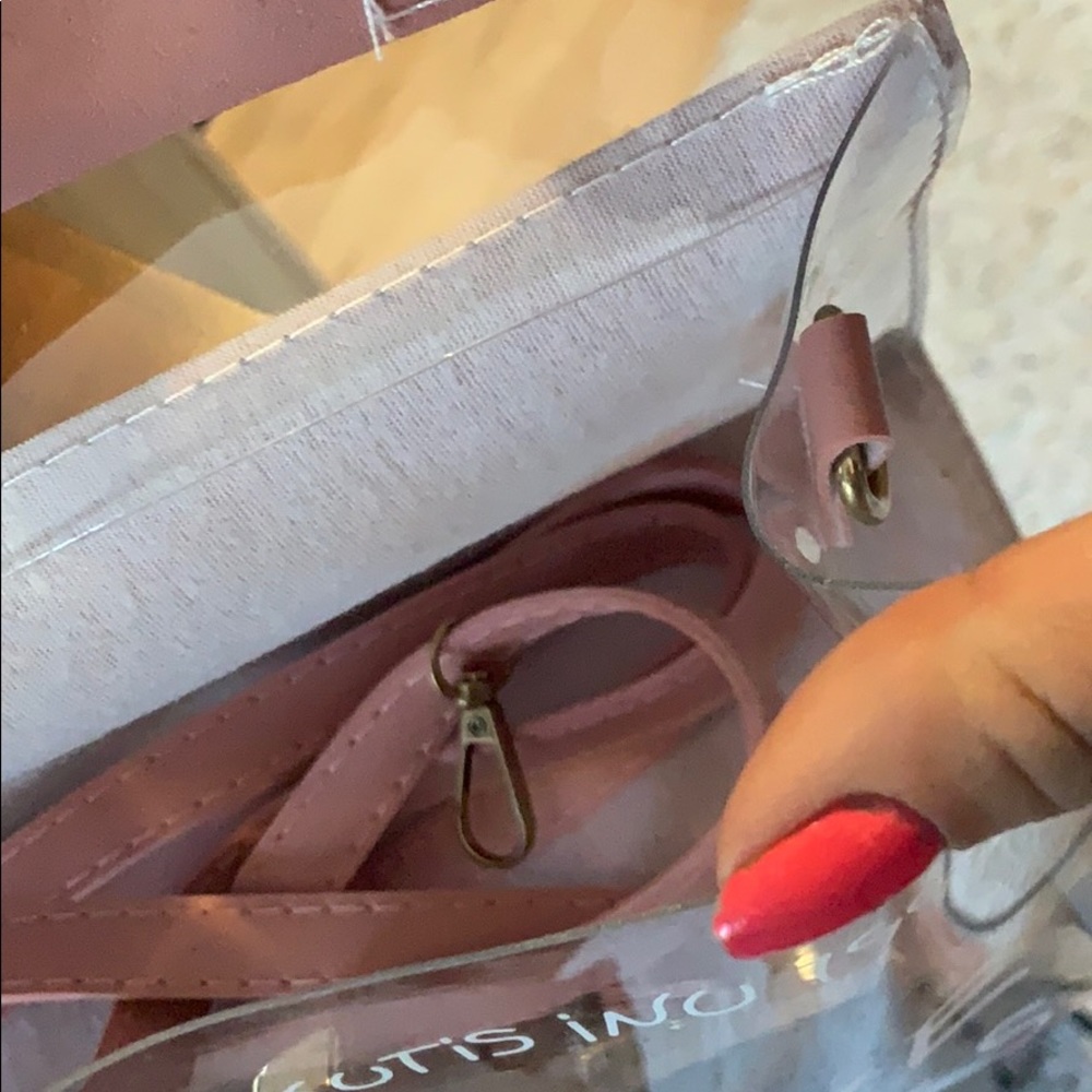 Purse - Picture 2 of 4